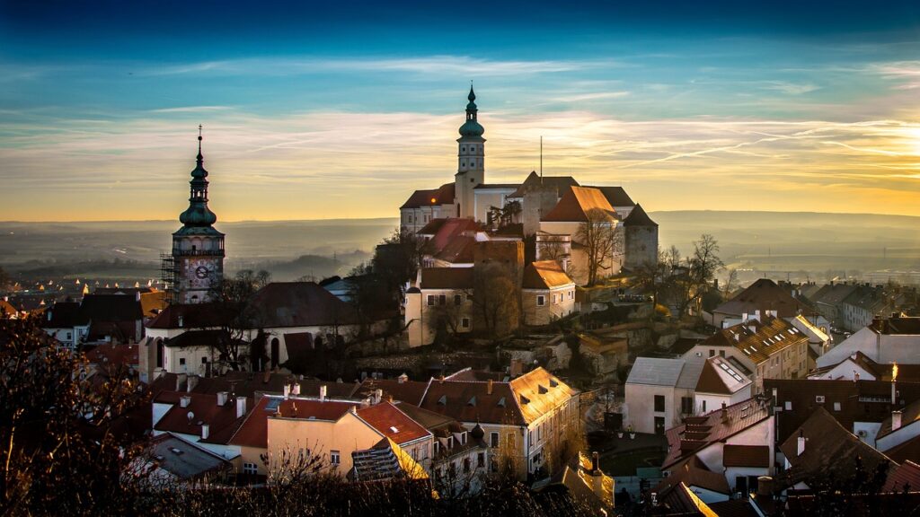 mikulov, city, castle-1134141.jpg